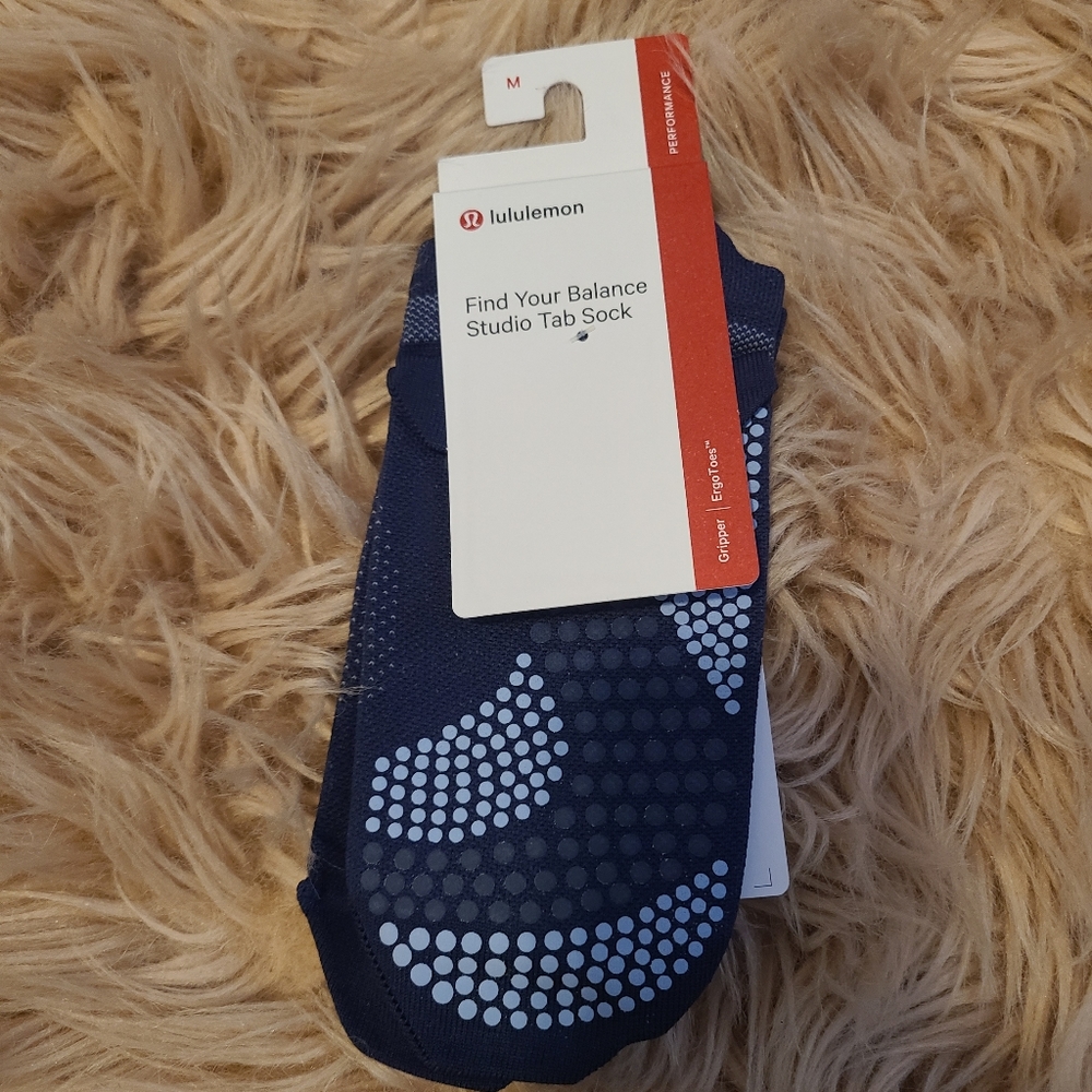 Women's Find Your Balance Studio Tab Sock, size M
